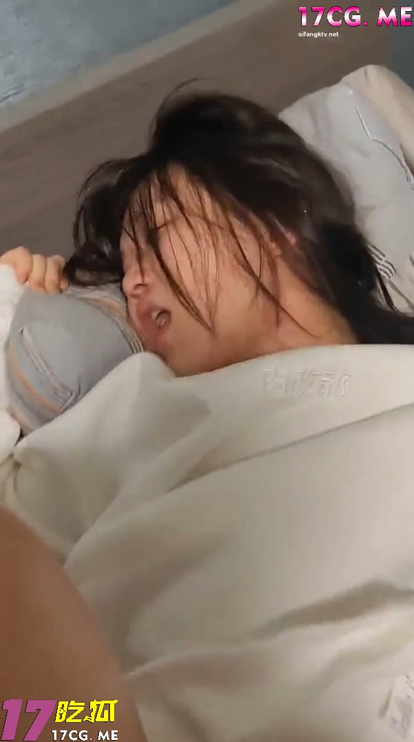 62205-1.jpg 62205-1.jpg